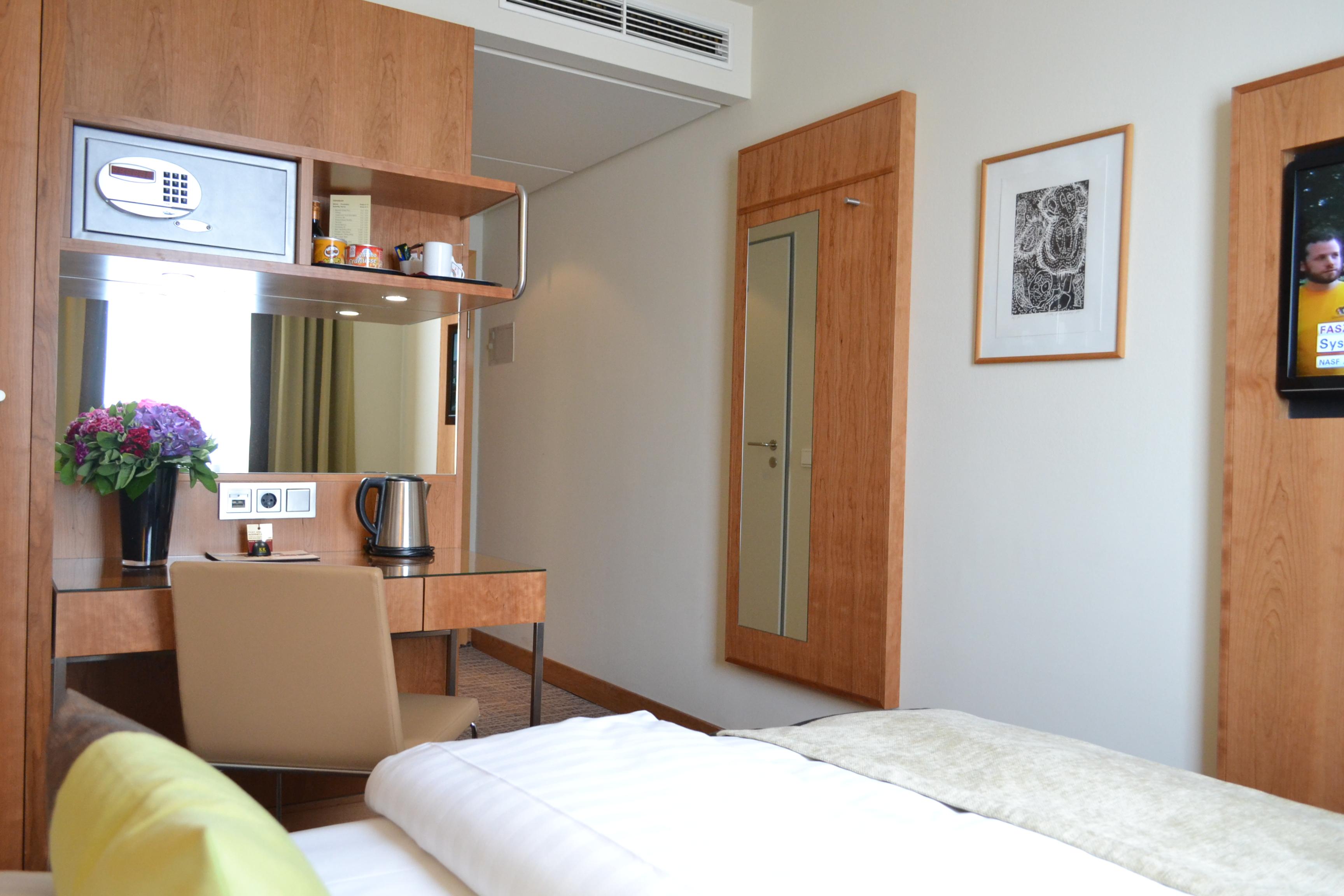 K+K Hotel Am Harras Мюнхен Экстерьер фото