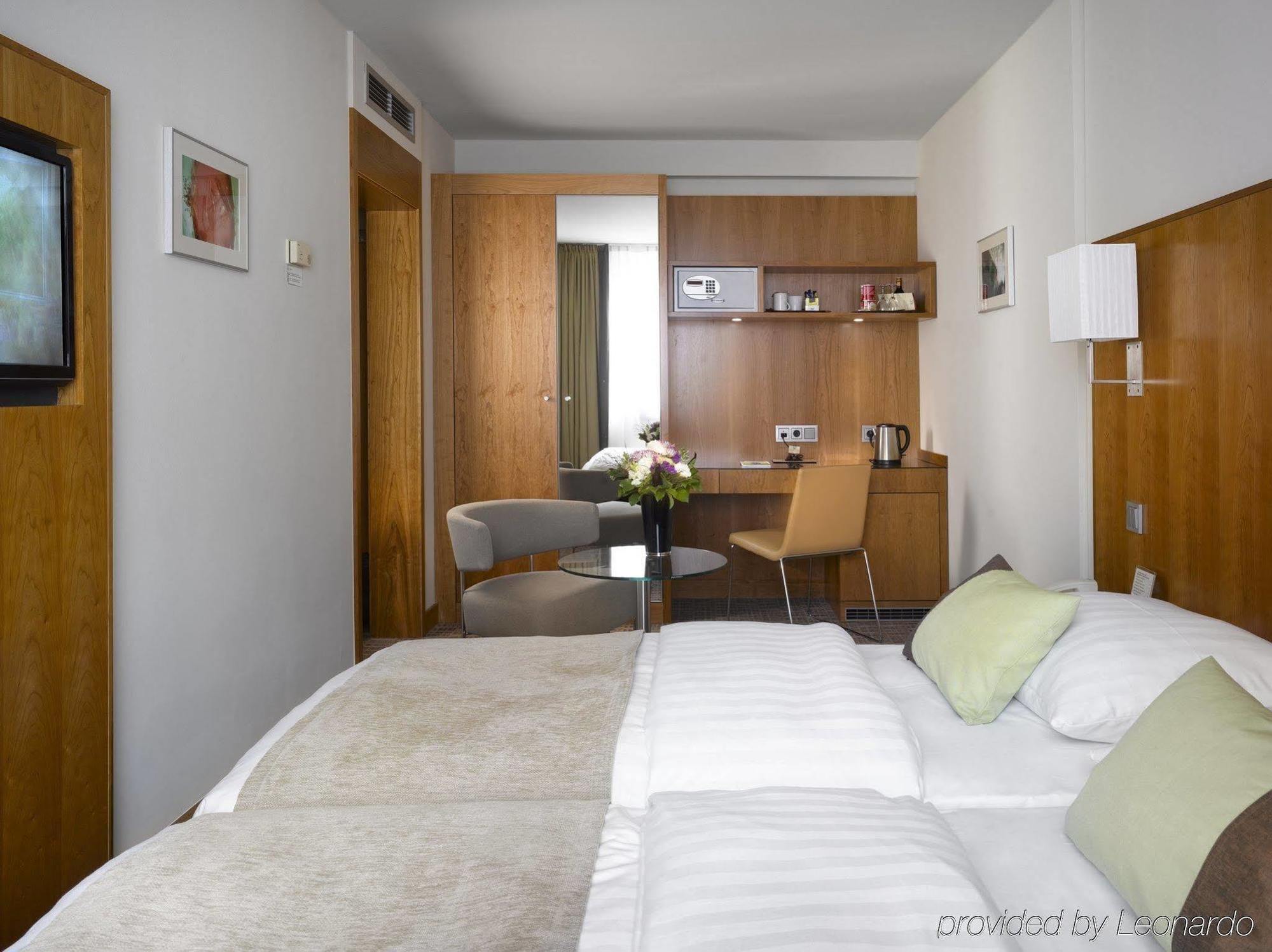K+K Hotel Am Harras Мюнхен Экстерьер фото