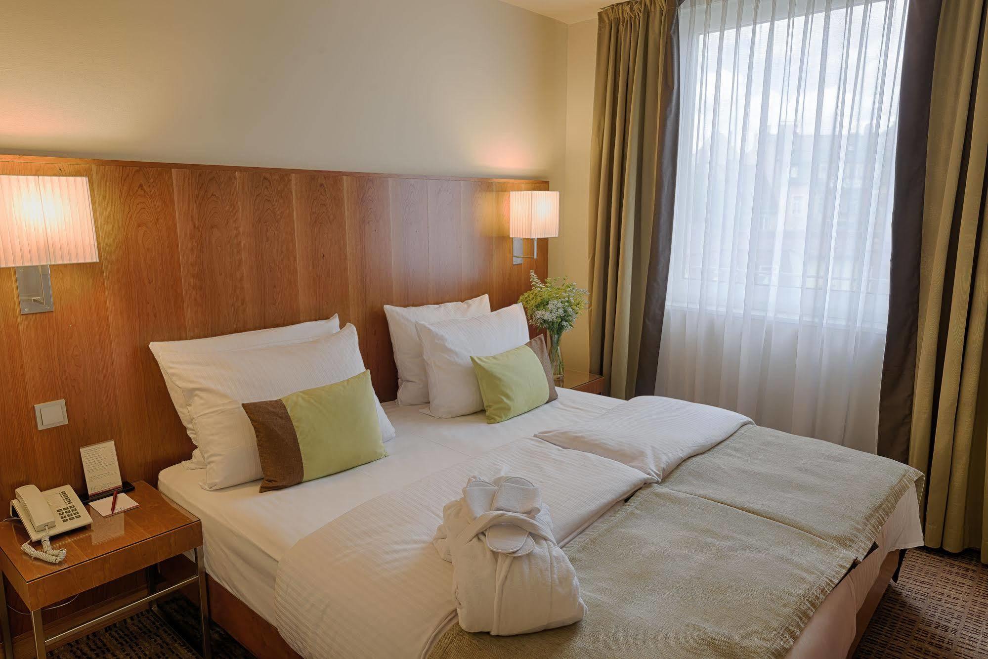 K+K Hotel Am Harras Мюнхен Экстерьер фото