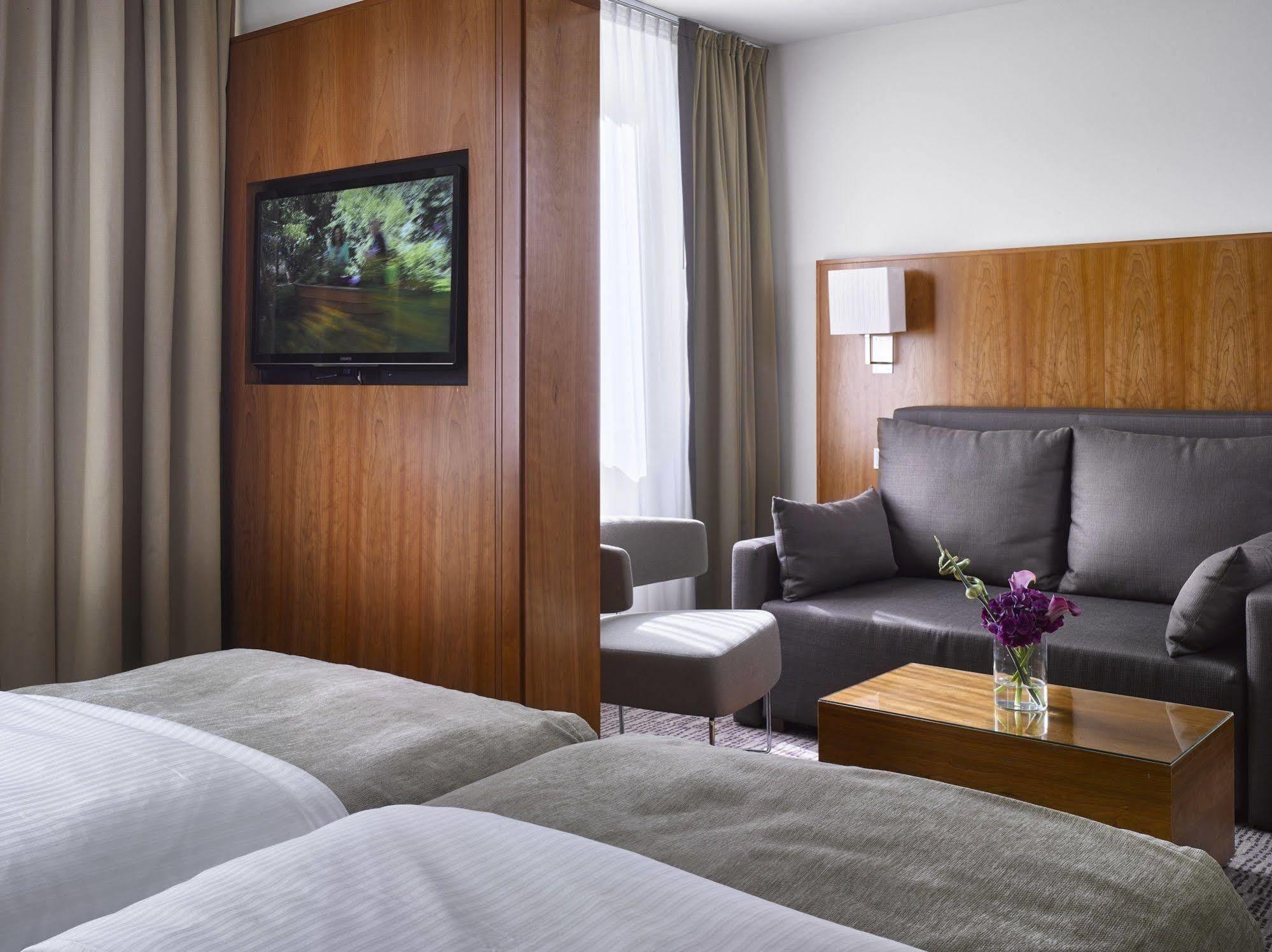 K+K Hotel Am Harras Мюнхен Экстерьер фото