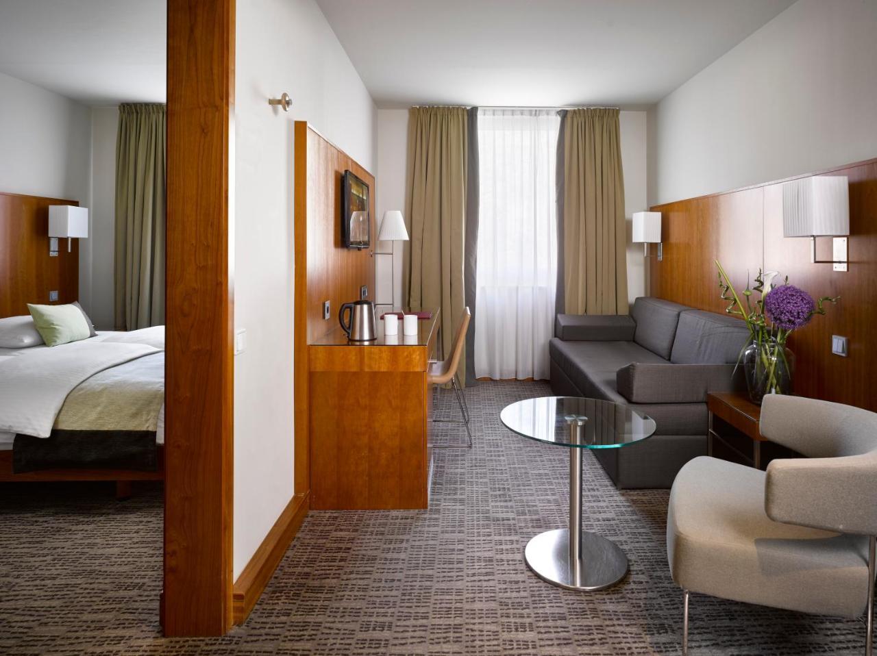 K+K Hotel Am Harras Мюнхен Экстерьер фото